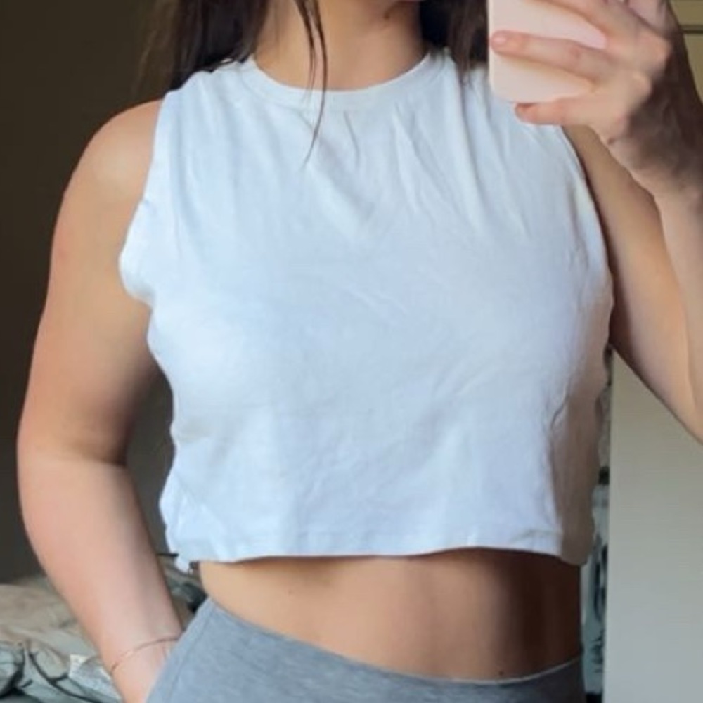 white crop top / muscle tee